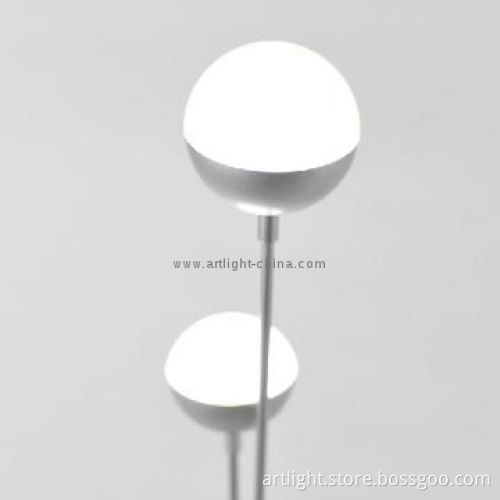Fashion romance ball like LED table lamp